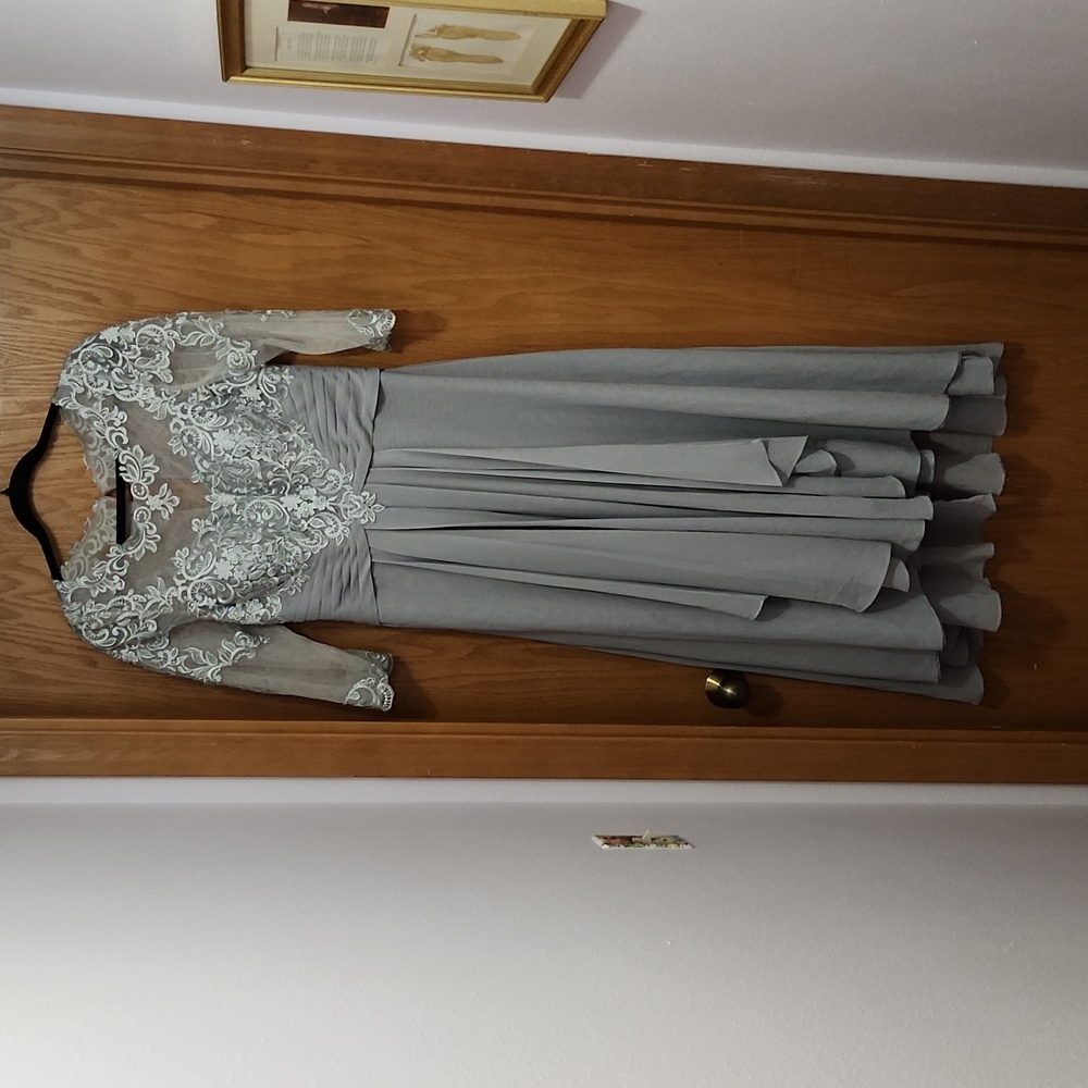 Formal occasion dress